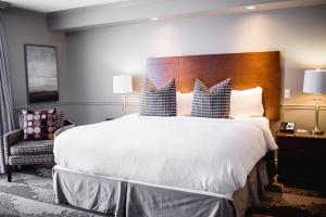 Ramada By Wyndham Cornwall,St Andrews West>>Cornwall,3 star