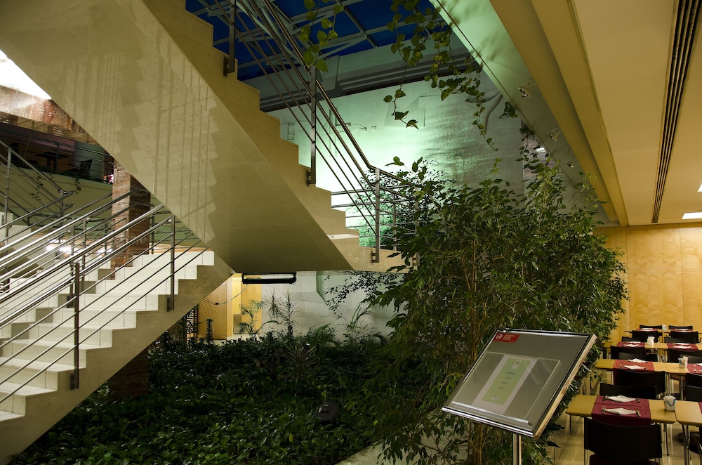 vip executive entrecampos hotel and conference