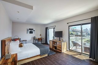 ravel hotel trademark collection by wyndham