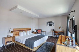 Ravel Hotel Trademark Collection By Wyndham,Long Island>>Brooklyn,4 star