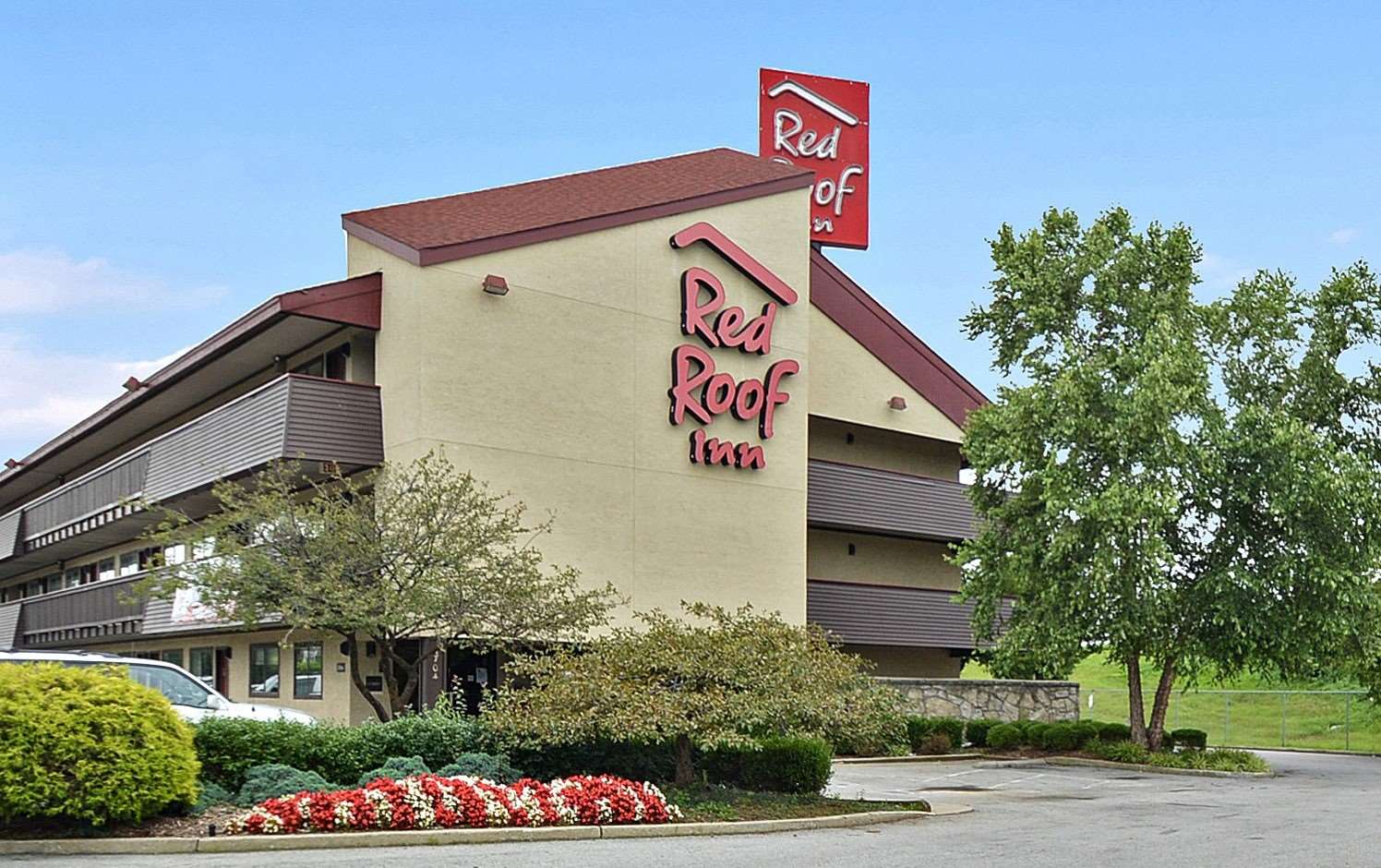 red roof inn louisville expo airport
