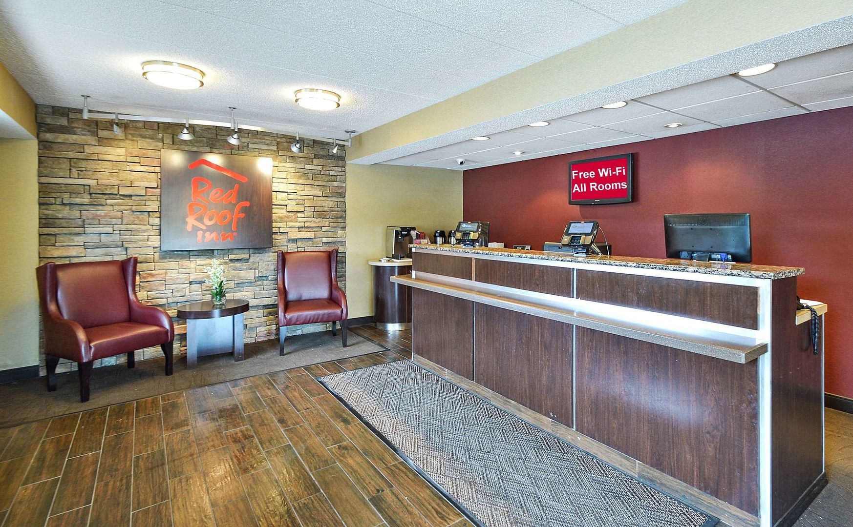 red roof inn louisville expo airport