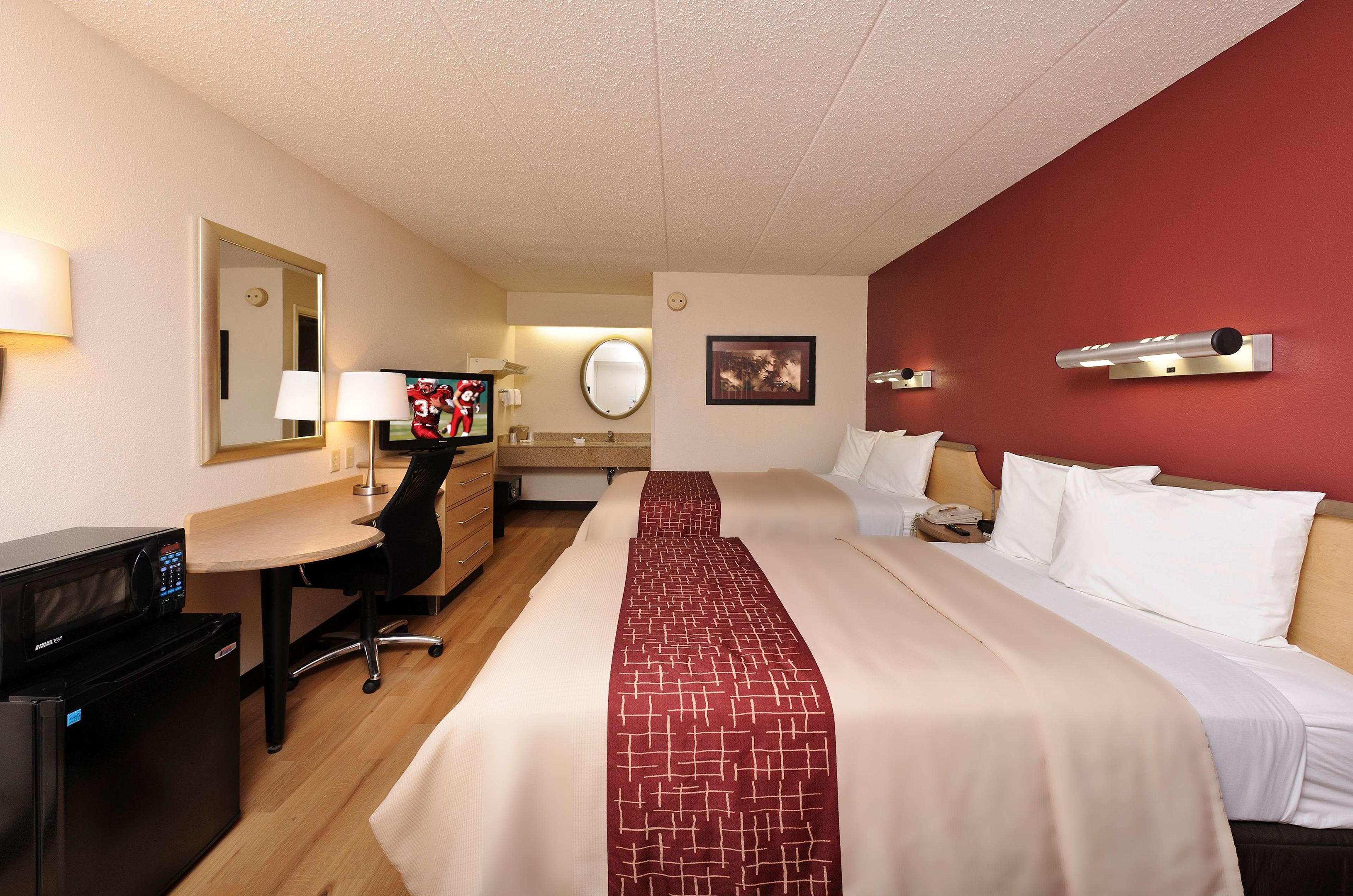 red roof inn louisville expo airport