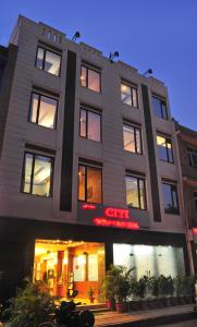 Treebo C T International,Karol Bagh>>Central Delhi,4 star