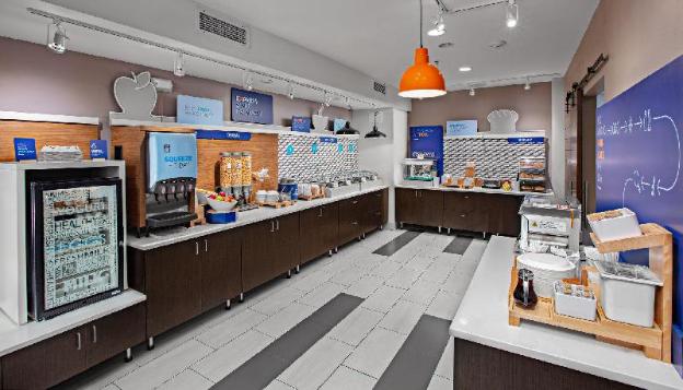 holiday inn express hotel and suites altoona des moines by ihg