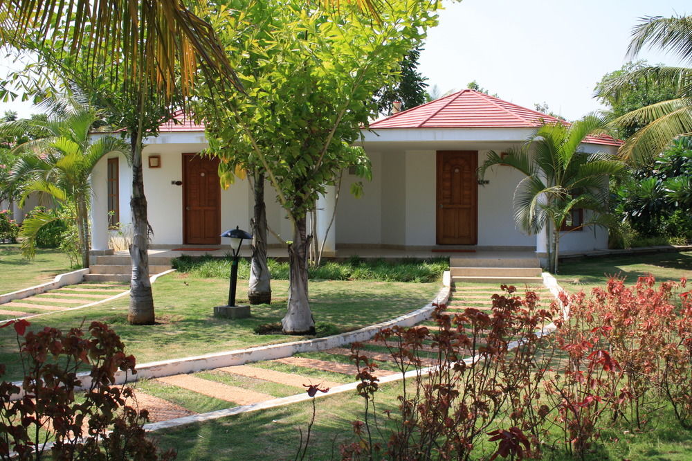 chariot beach resort