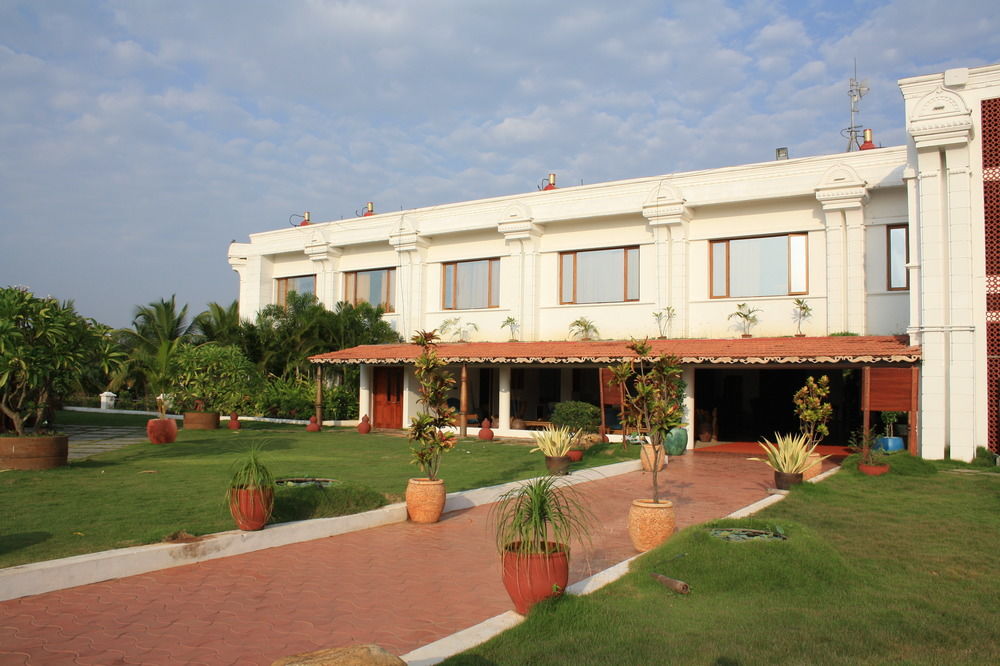 chariot beach resort