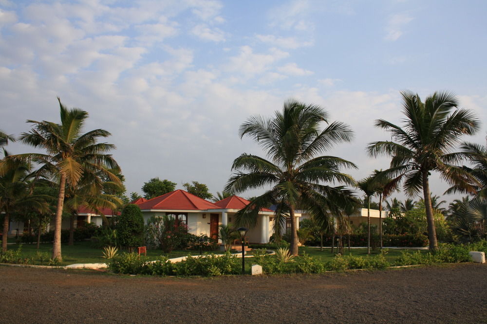 chariot beach resort