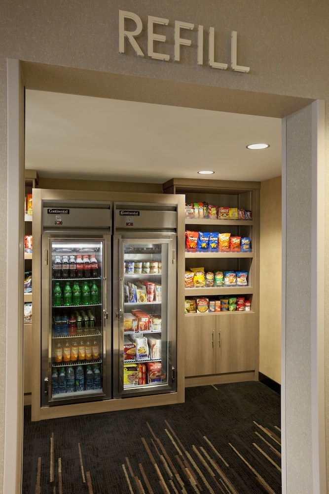 holiday inn express miami airport blue lagoon area by ihg