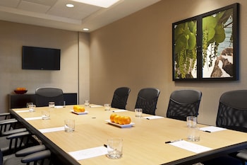 holiday inn express miami airport blue lagoon area by ihg