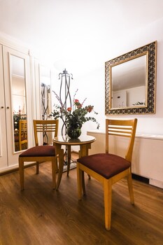 liwan hotel
