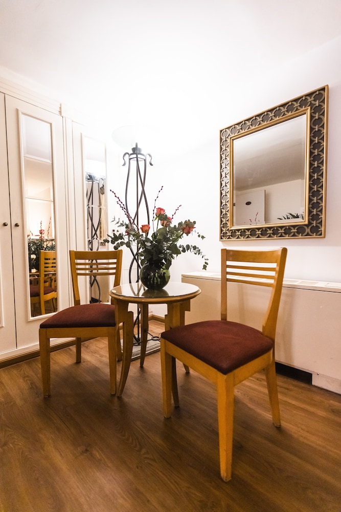 liwan hotel