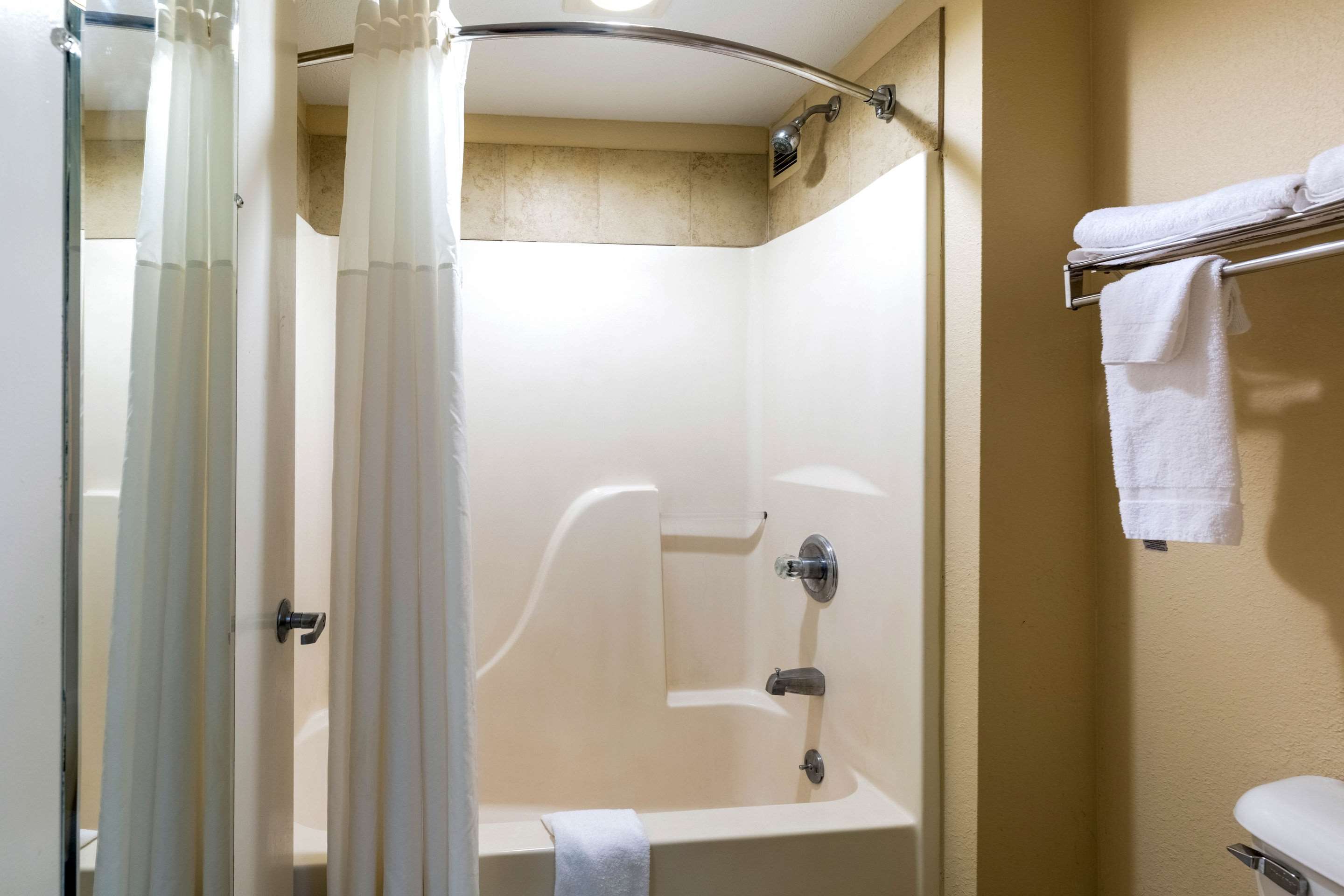 quality inn alexandria
