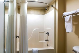 quality inn alexandria