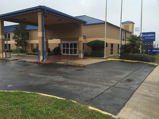 Executive Inn And Suites Baker,Baton Rouge>>Baker,3 star