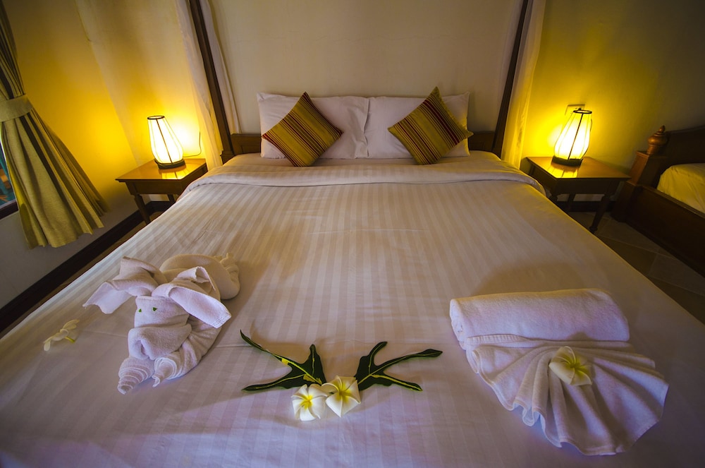 bhundhari chaweng beach resort koh samui