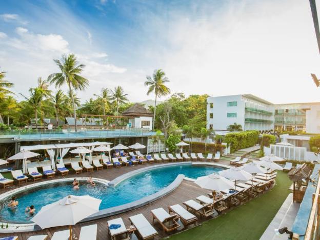 kc beach club and pool villas