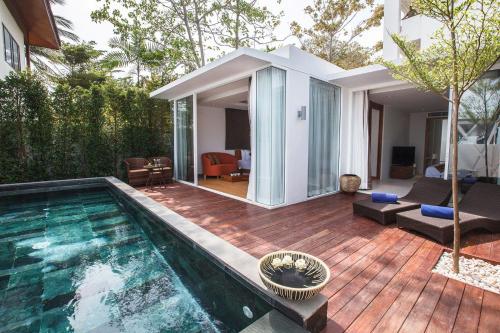 kc beach club and pool villas