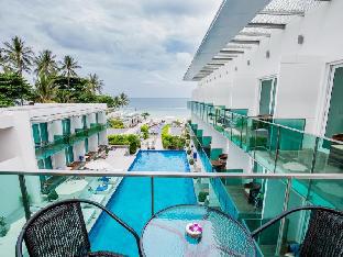 kc beach club and pool villas