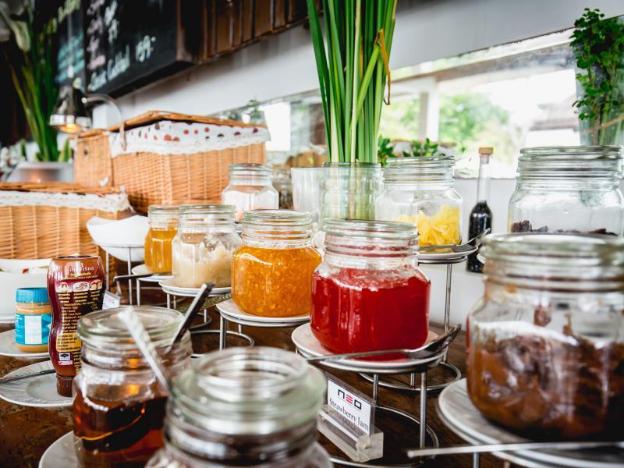 kc beach club and pool villas