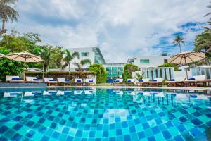 kc beach club and pool villas