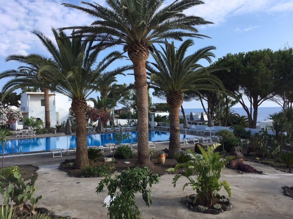 La Sciara,Catania>>Aeolian Islands,4 star