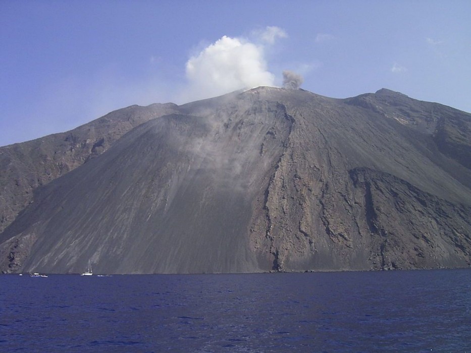La Sciara,Catania>>Aeolian Islands,4 star