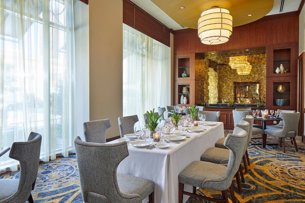 renaissance montgomery hotel and spa at the convention center