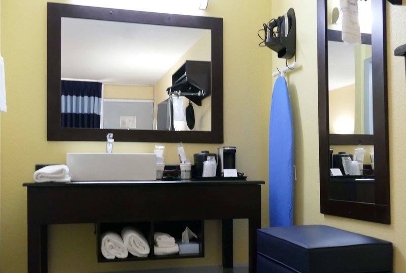 days inn by wyndham muscle shoals florence