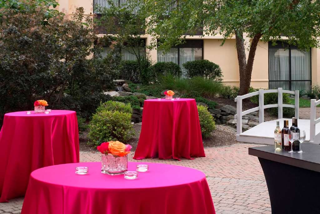 wyndham cleveland airport