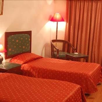 The Wyte Fort,Maradu,3 star