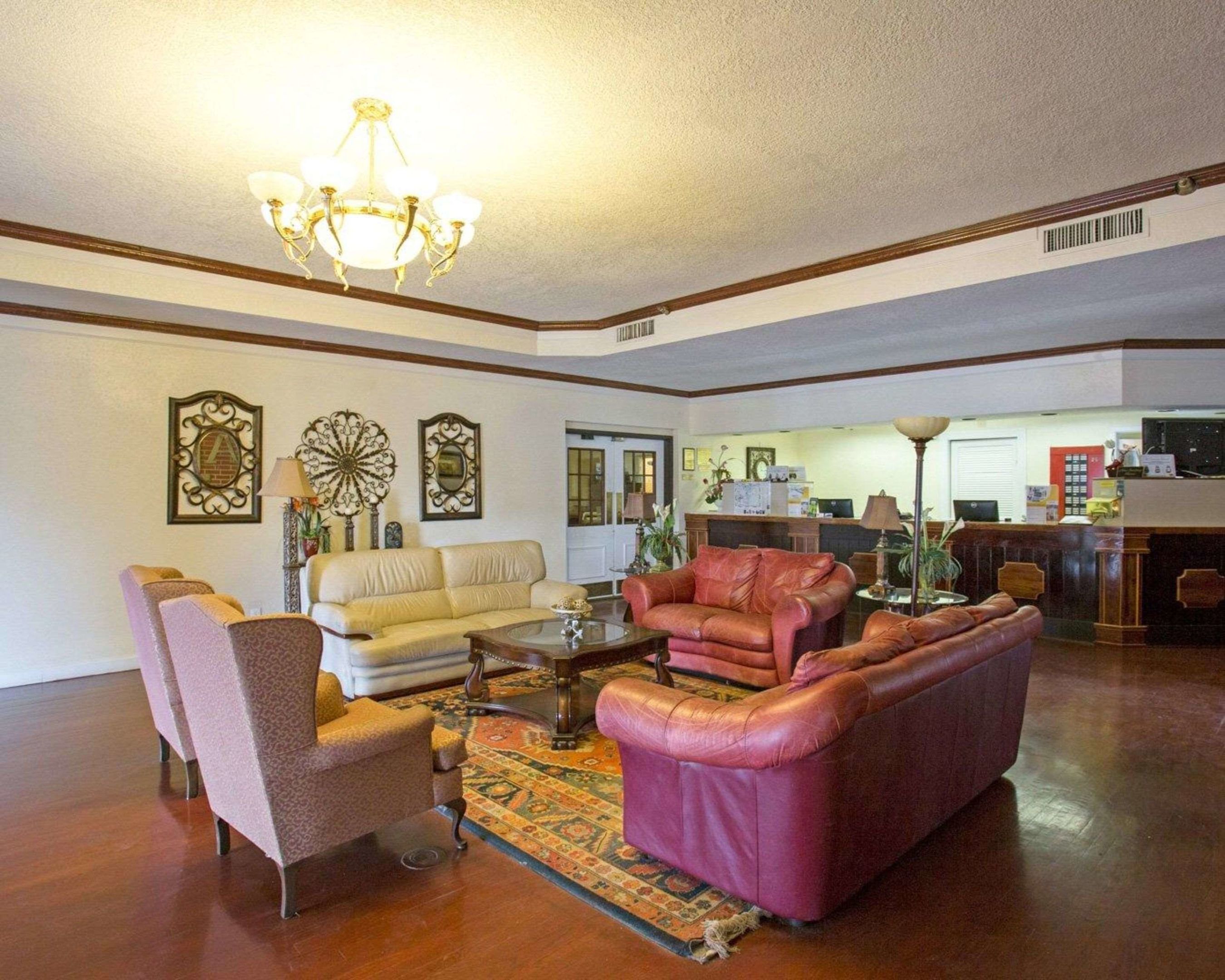 knights inn college station