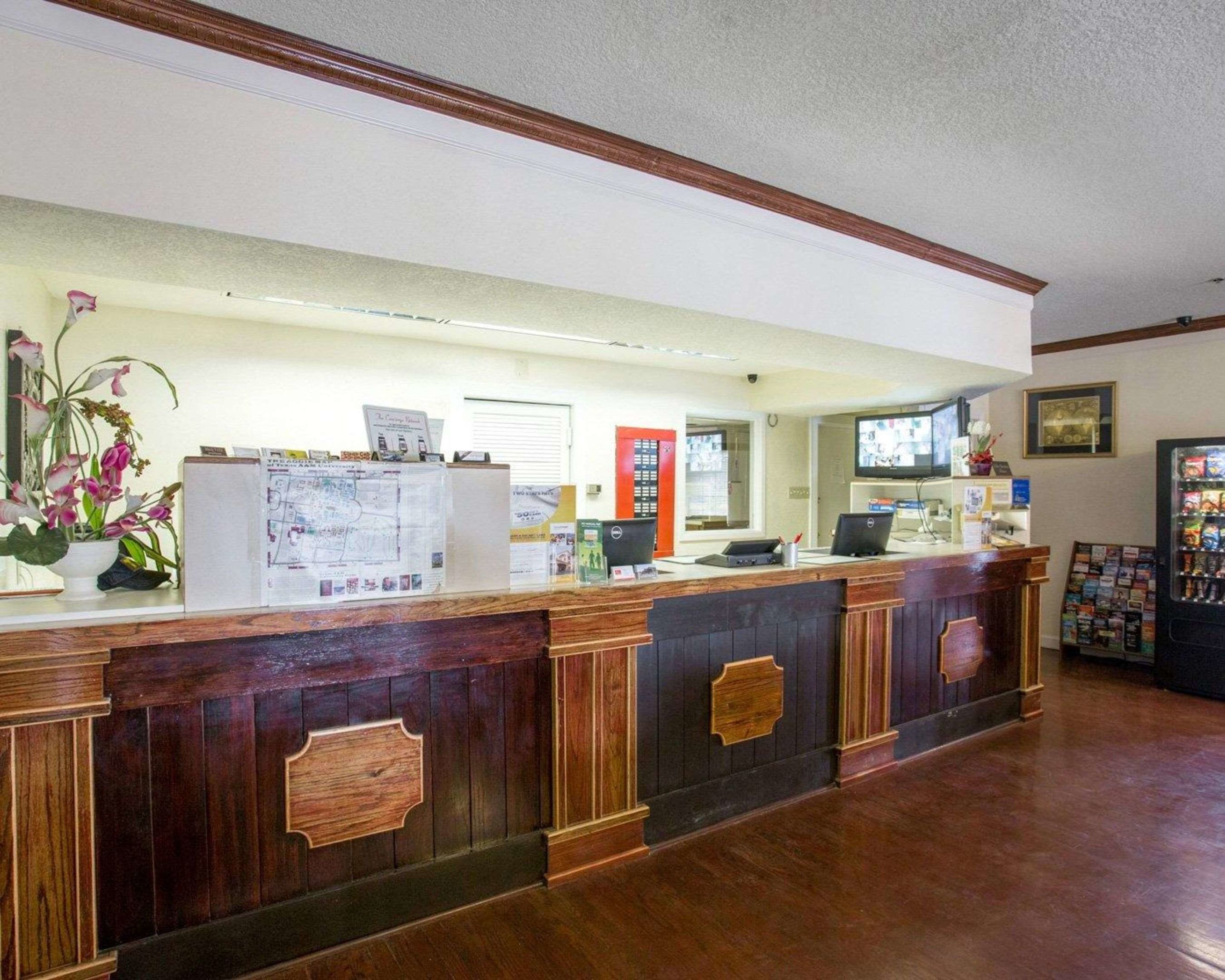 knights inn college station