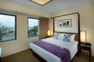 Pagoda Resort & Spa,Near Perth Zoo,5 star