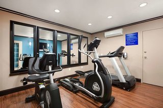 days inn and suites by wyndham conroe north