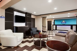 days inn and suites by wyndham conroe north