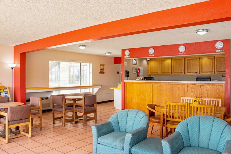 econo lodge cortez near mesa verde