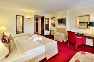 hotel schloss lebenberg