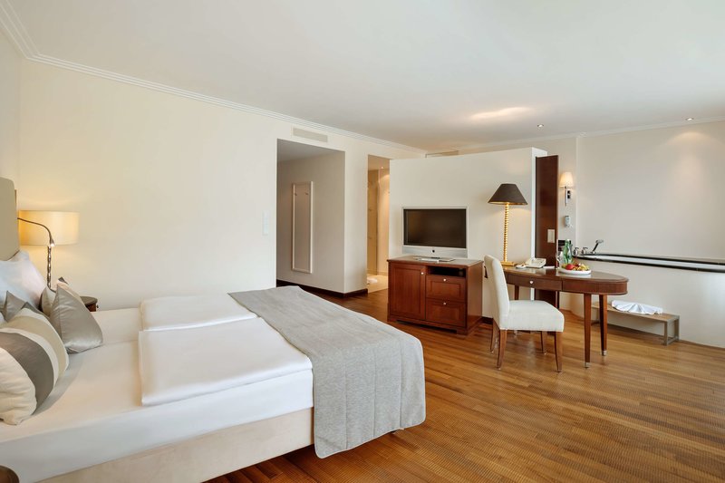 hotel schloss lebenberg