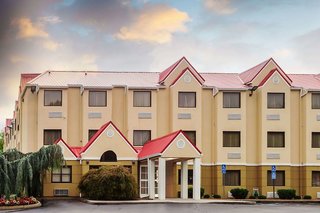 Microtel Inn & Suites By Wyndham Knoxville,Knoxville>>Cedar Bluff,2 star