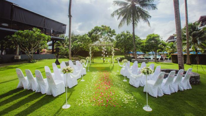 Holiday Ao Nang Beach Resort Krabi,Ao Nang Beach>>Ao Nang,5 star