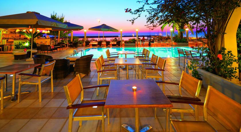 kyparissia beach hotel