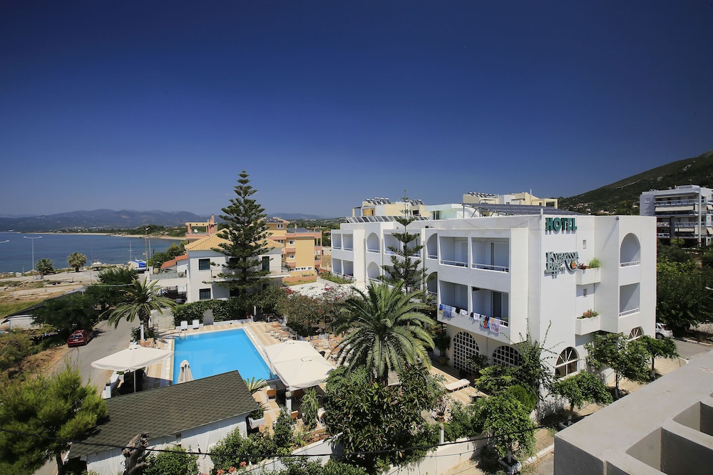 kyparissia beach hotel