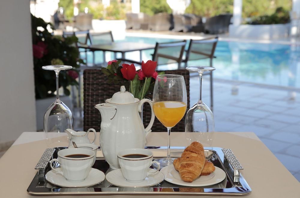 kyparissia beach hotel