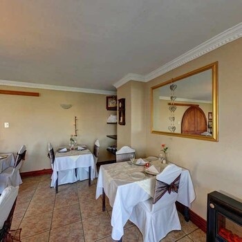 La Dolce Vita Guest House,Brits>>Bojanala,4 star