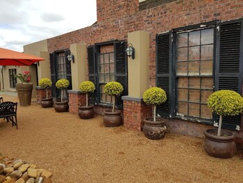 Excellent Guest House,Cape Town>>Bellville,4 star