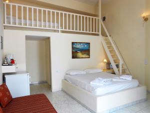 livanios studios