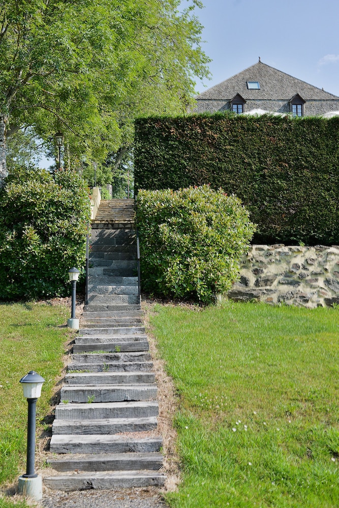 chateau de salles