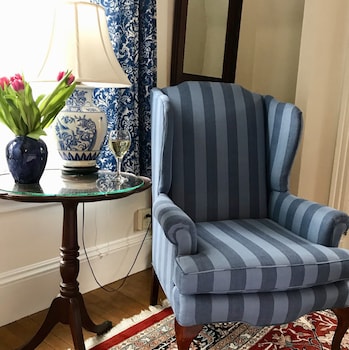 The Belmont Inn,Rockport>>Camden,3 star