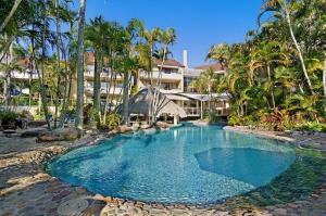 noosa international resort